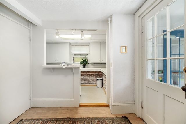 32 Blynman Avenue, Gloucester, MA 01930