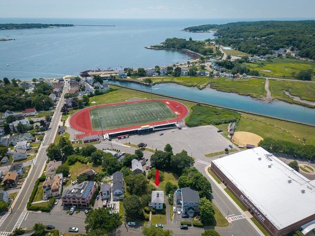 32 Blynman Avenue, Gloucester, MA 01930