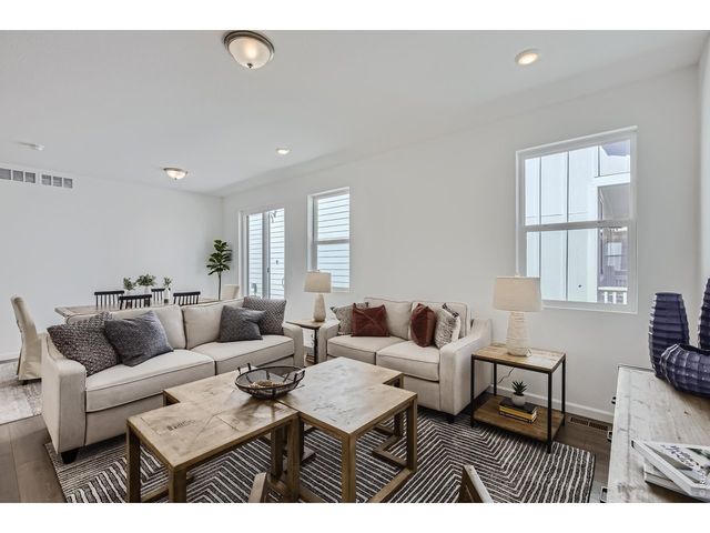 2430 HEYWORTH Ln, Fort Collins, CO 80524