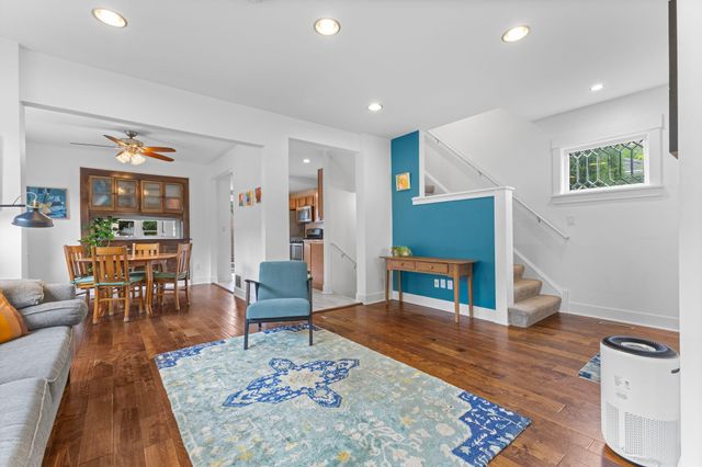4142 42nd Avenue S, Minneapolis, MN 55406