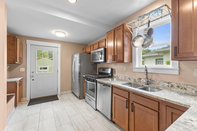 4142 42nd Avenue S, Minneapolis, MN 55406