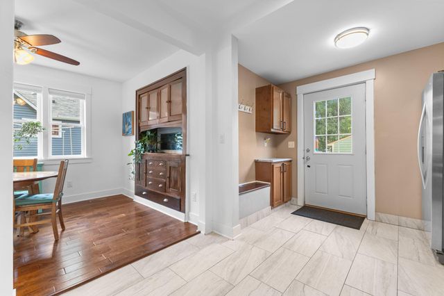 4142 42nd Avenue S, Minneapolis, MN 55406