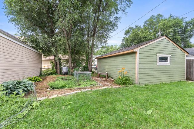 4142 42nd Avenue S, Minneapolis, MN 55406