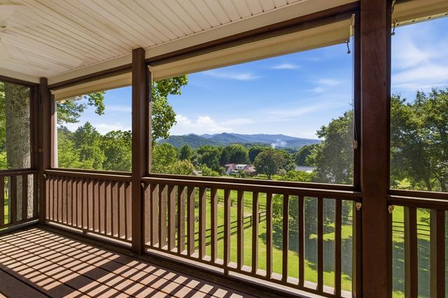 651 Mcridge Road, Hiawassee, GA 30564