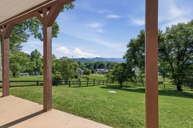 651 Mcridge Road, Hiawassee, GA 30564