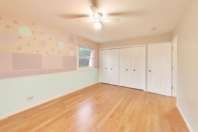 4500 Sundance Court, Hoffman Estates, IL 60192