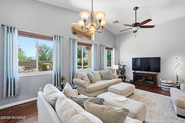 13218 N Pioneer Way, Oro Valley, AZ 85755
