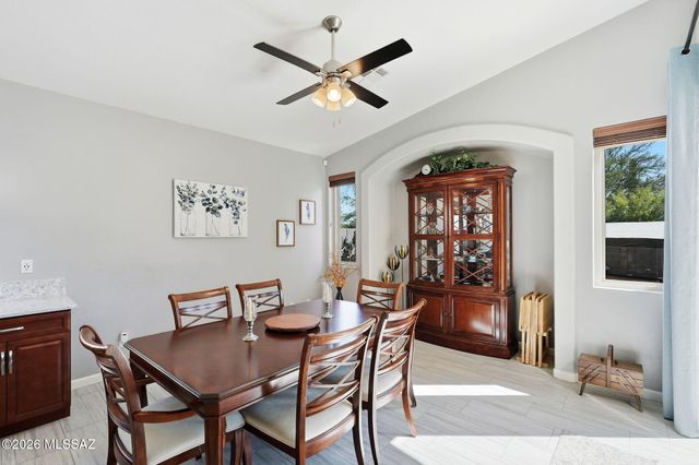 13218 N Pioneer Way, Oro Valley, AZ 85755