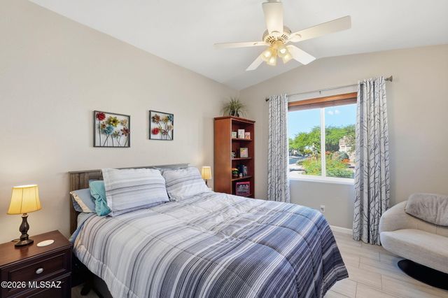 13218 N Pioneer Way, Oro Valley, AZ 85755