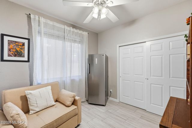 13218 N Pioneer Way, Oro Valley, AZ 85755