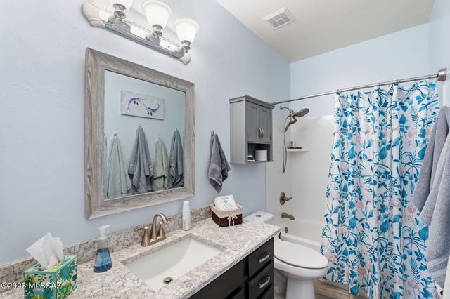 13218 N Pioneer Way, Oro Valley, AZ 85755