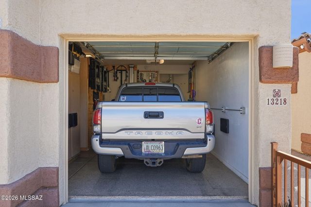 13218 N Pioneer Way, Oro Valley, AZ 85755