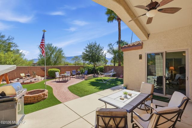 13218 N Pioneer Way, Oro Valley, AZ 85755