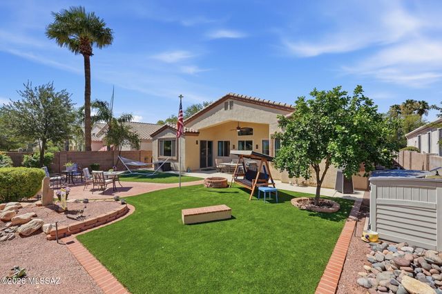 13218 N Pioneer Way, Oro Valley, AZ 85755
