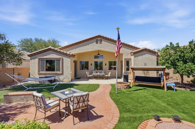 13218 N Pioneer Way, Oro Valley, AZ 85755