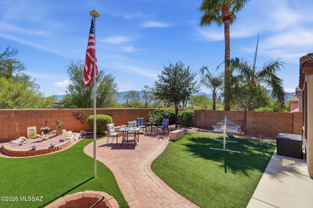 13218 N Pioneer Way, Oro Valley, AZ 85755