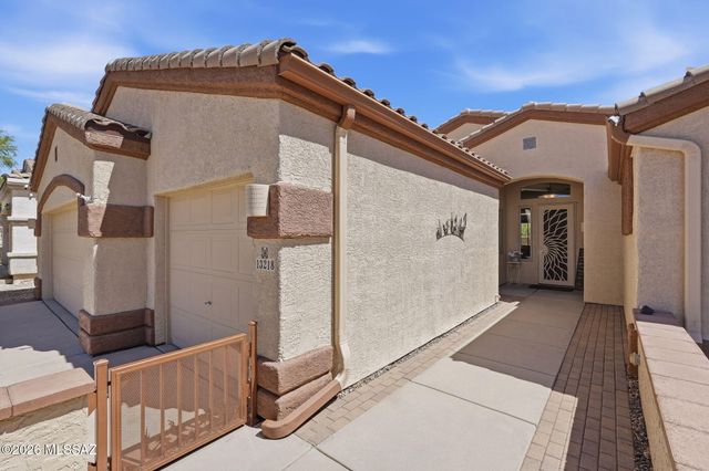 13218 N Pioneer Way, Oro Valley, AZ 85755