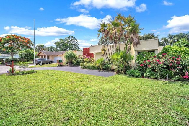 7460 SW 42nd Court, Davie, FL 33314