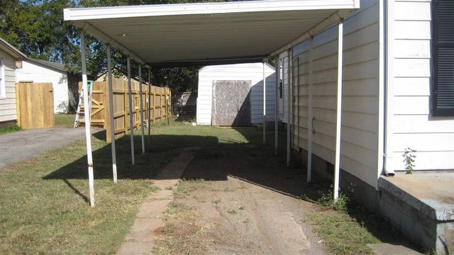 1605 SW B Ave, Lawton, OK 73501