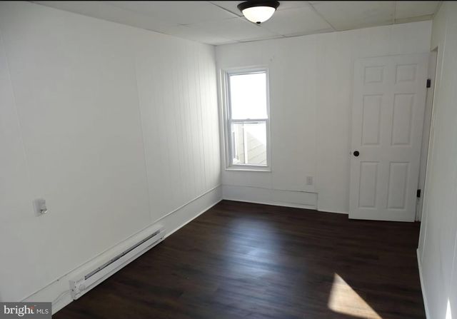 104 N POPLAR ST, Coal Township, PA 17866