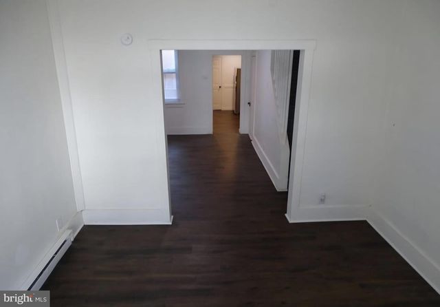 104 N POPLAR ST, Coal Township, PA 17866