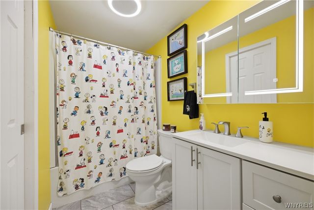 6930 Academy Lane, Lockport Town, NY 14094