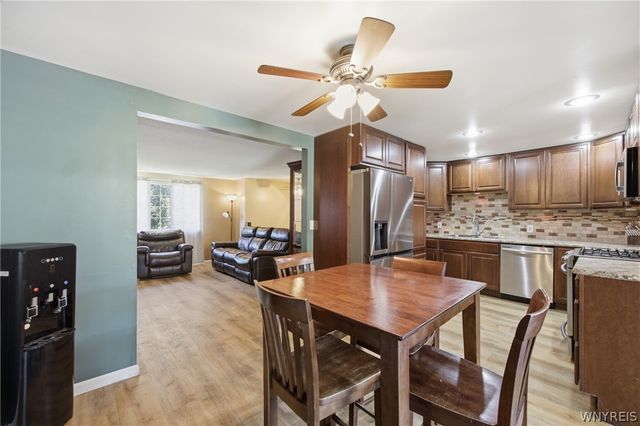 6930 Academy Lane, Lockport Town, NY 14094
