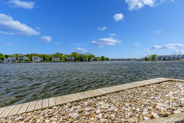 10 Sea Point Drive, Point Pleasant, NJ 08742