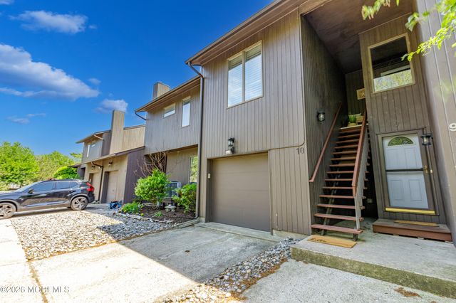 10 Sea Point Drive, Point Pleasant, NJ 08742