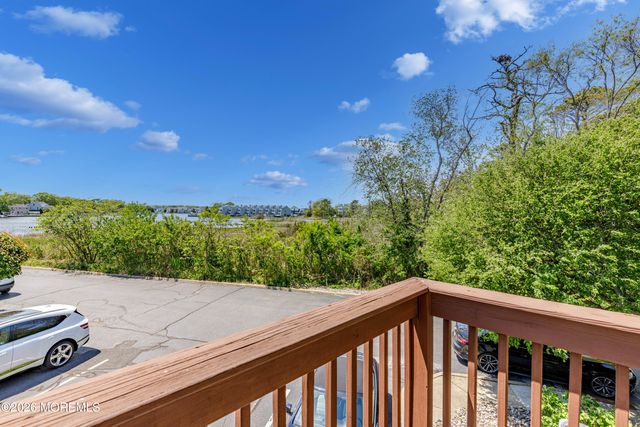 10 Sea Point Drive, Point Pleasant, NJ 08742