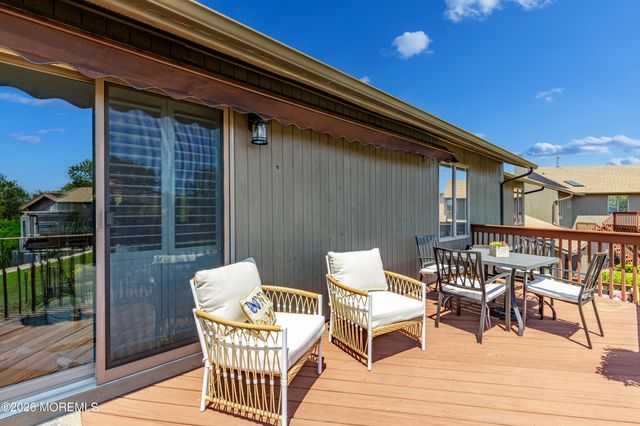 10 Sea Point Drive, Point Pleasant, NJ 08742