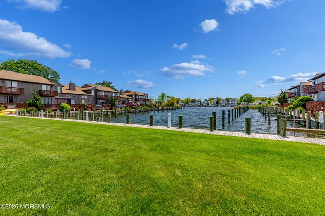 10 Sea Point Drive, Point Pleasant, NJ 08742