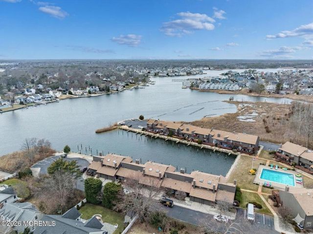 10 Sea Point Drive, Point Pleasant, NJ 08742