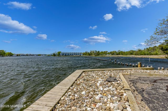 10 Sea Point Drive, Point Pleasant, NJ 08742