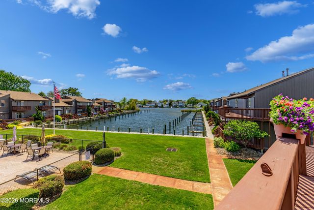 10 Sea Point Drive, Point Pleasant, NJ 08742