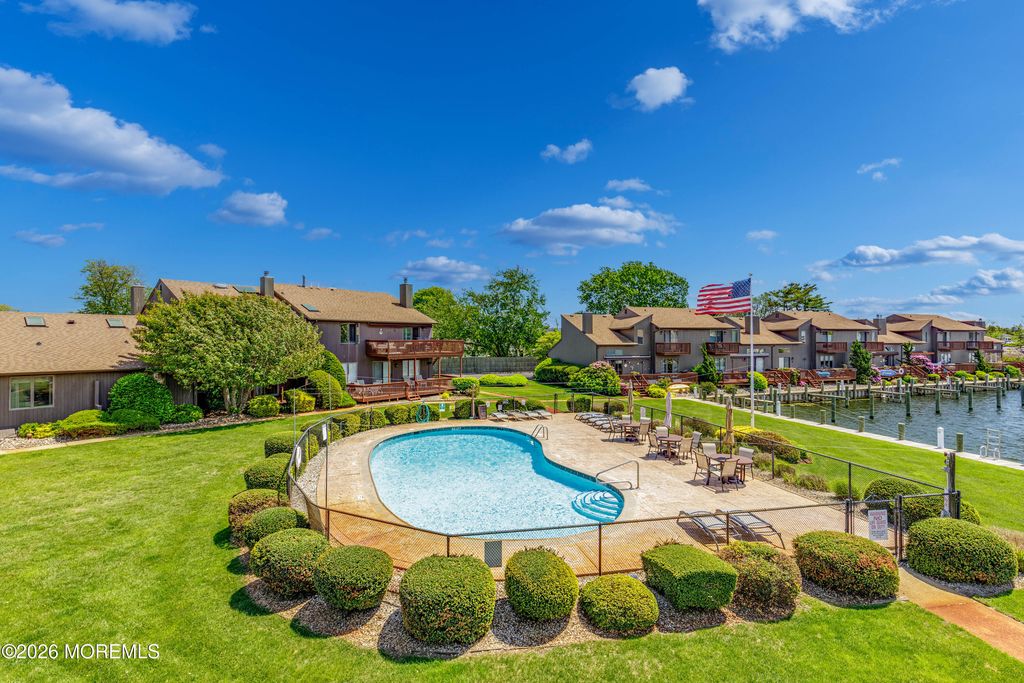 10 Sea Point Drive, Point Pleasant, NJ 08742