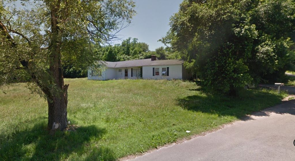 420 Lafayette Rd Apt A, Clarksville, TN 37042