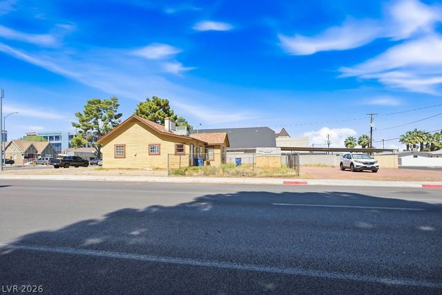 529 South 9th Street, Las Vegas, NV 89101