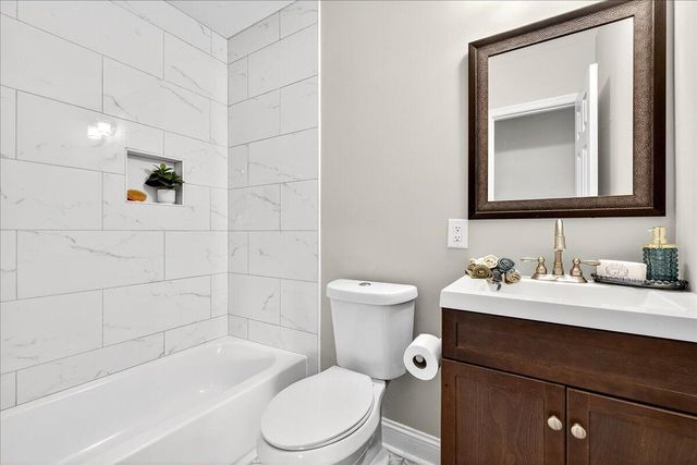 712 Longfellow Road, Charleston, SC 29407