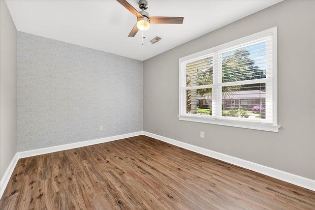 712 Longfellow Road, Charleston, SC 29407