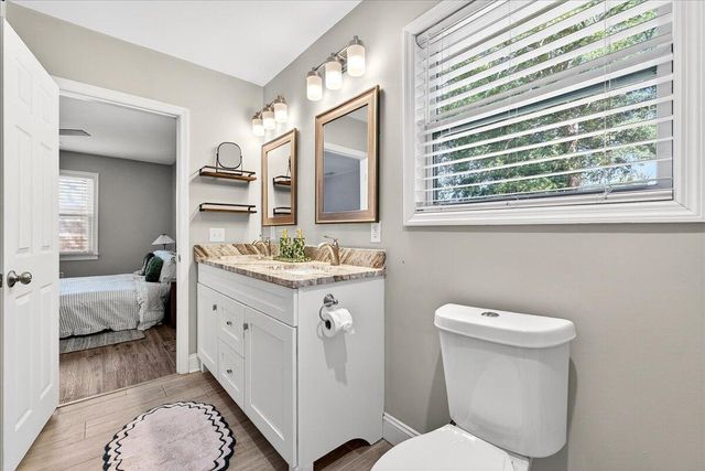 712 Longfellow Road, Charleston, SC 29407