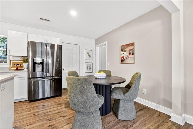 712 Longfellow Road, Charleston, SC 29407