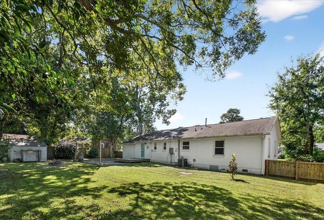 712 Longfellow Road, Charleston, SC 29407