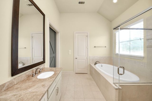 5617 Kiam Street A, Houston, TX 77007