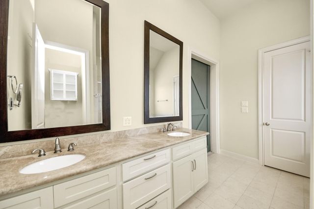 5617 Kiam Street A, Houston, TX 77007