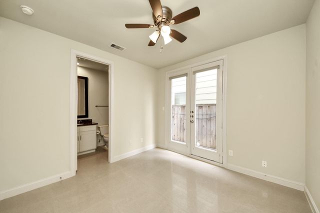 5617 Kiam Street A, Houston, TX 77007