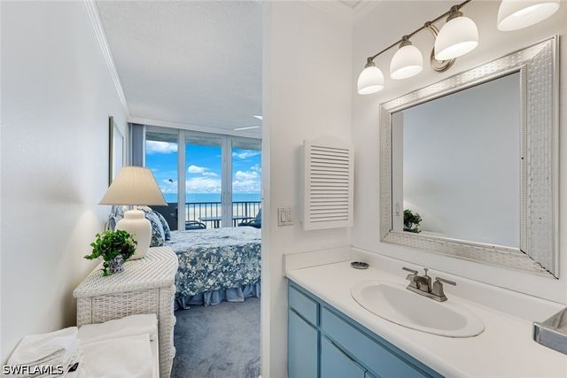 140 Seaview CT 803N, Marco Island, FL 34145