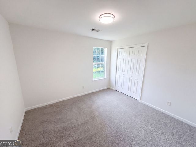 1088 Meadow Glen Circle, Fairburn, GA 30213