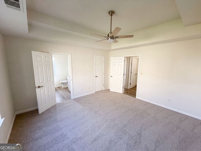 1088 Meadow Glen Circle, Fairburn, GA 30213
