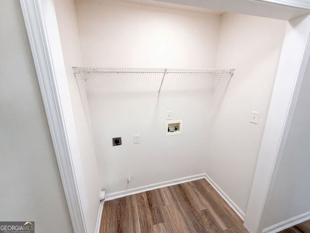 1088 Meadow Glen Circle, Fairburn, GA 30213